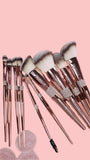 MAKEUP BRUSH SET.