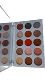 BARBIE  EYESHADOW PALETTE.